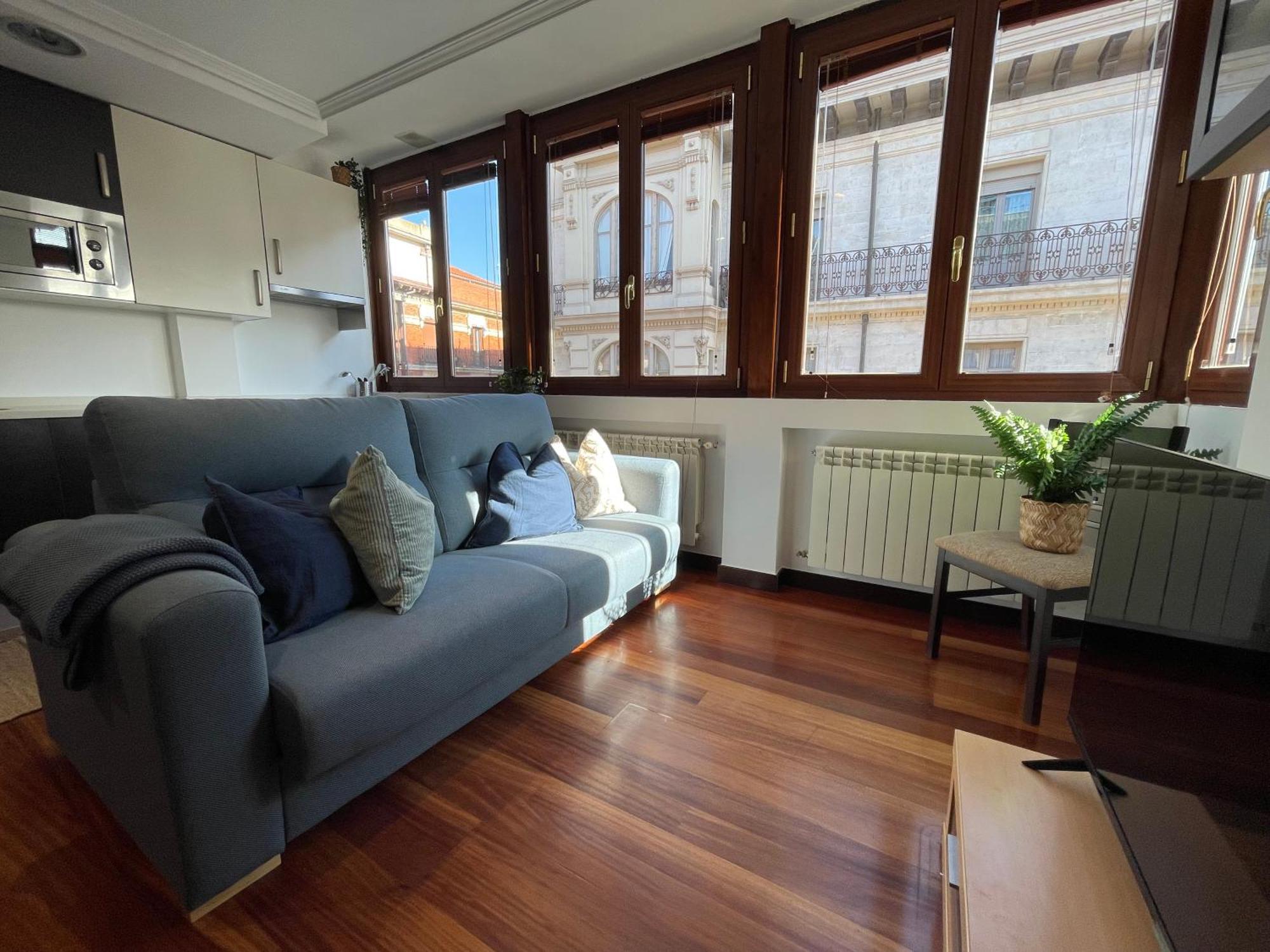 Atuaire Home Vivienda A Luminosa Parking Incluido En Plena Calle Comercial Burgo Buitenkant foto